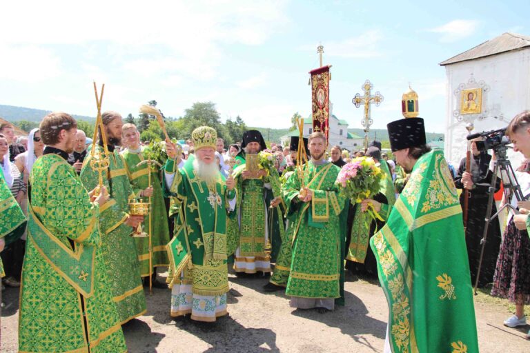 Приглашаем всех на праздничные мероприятия, посвященные 350-летию Свято-Троицкого Селенгинского монастыря